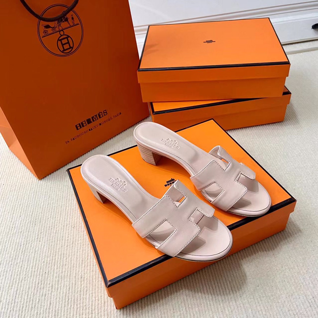 에르메스 올수공 오아시스 슬리퍼 샌들 스위프트 43